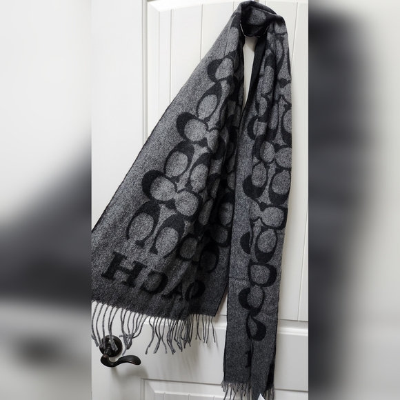 COACH Wool/Cashmere Scarf UNISEX NWOT - Picture 5 of 15